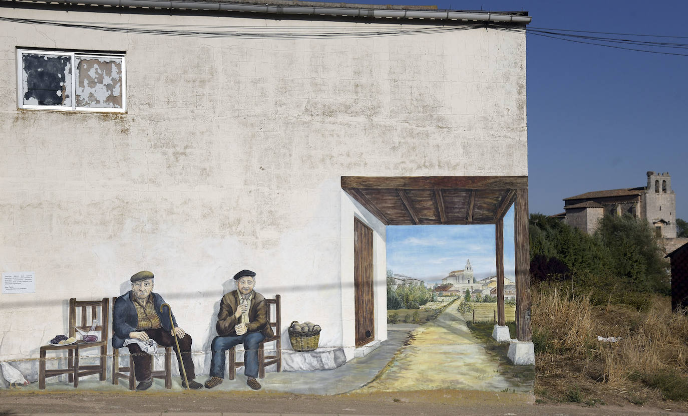 Fotos: Villangómez continúa ampliando su Ruta de los Murales