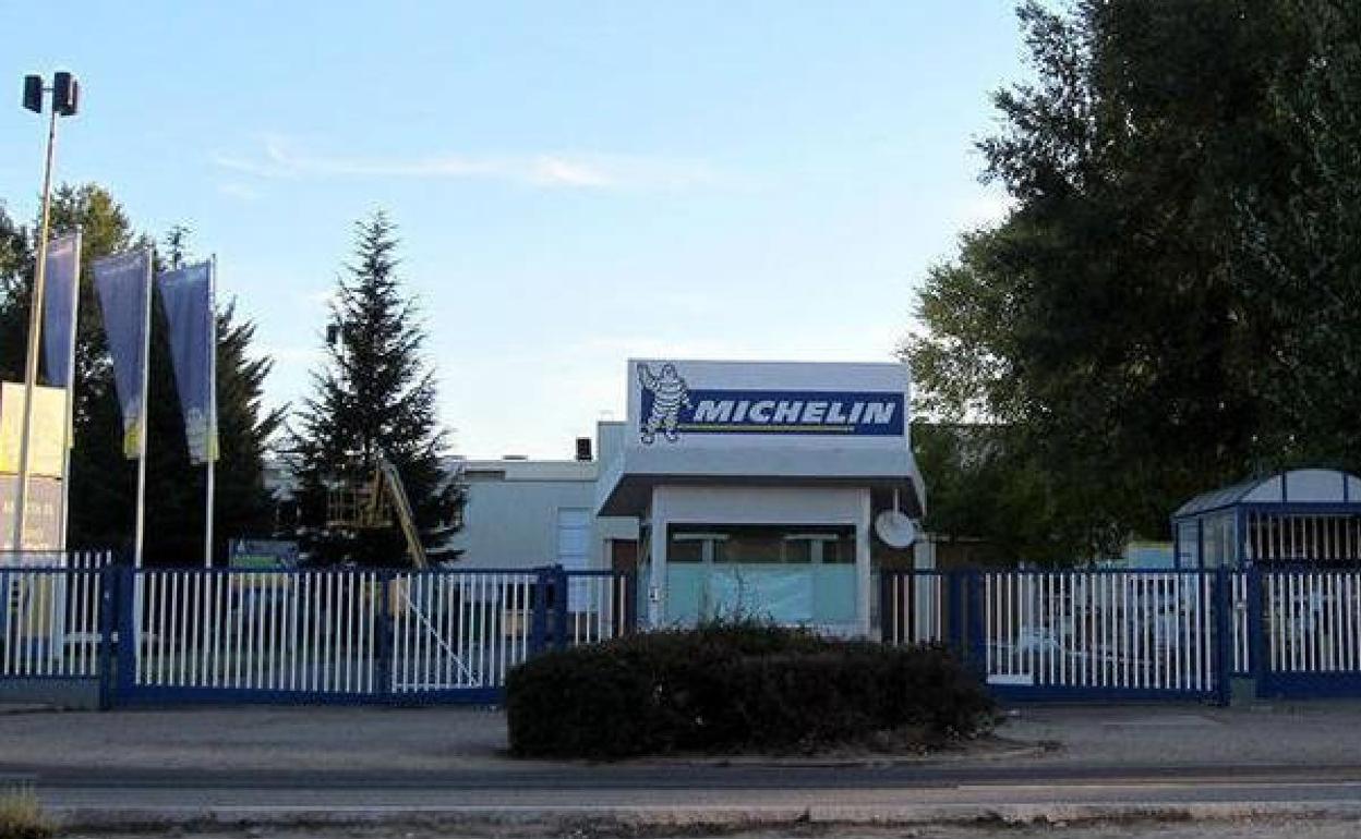 Entrada a la planta de Michelín en Aranda de Duero. 