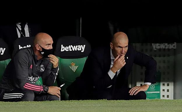 Zidane no quiere fichajes: «¿Para qué meter más gente? Ya es liante»