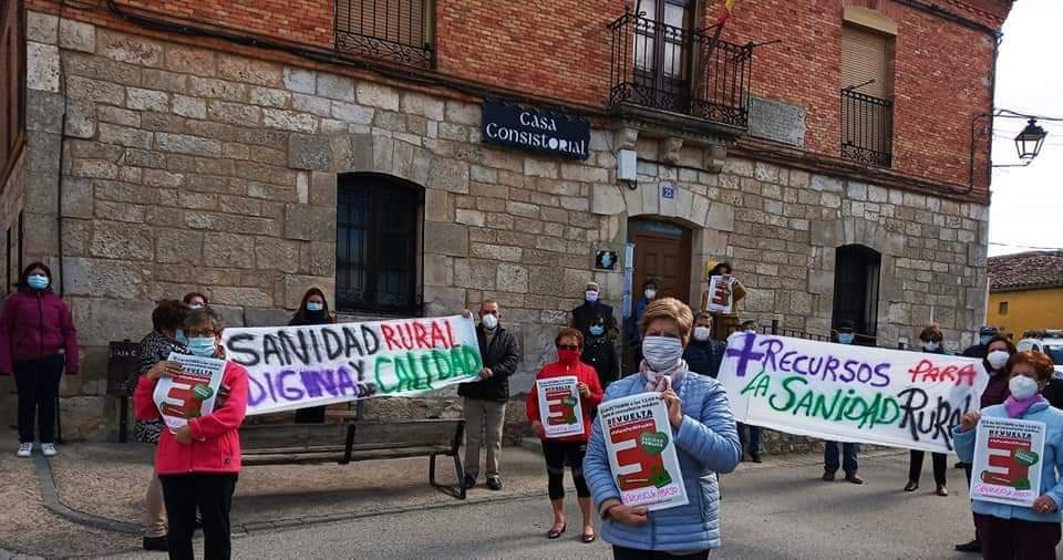 Fotos: Los pueblos burgaleses responden a la concentración nacional en defensa de la sanidad rural