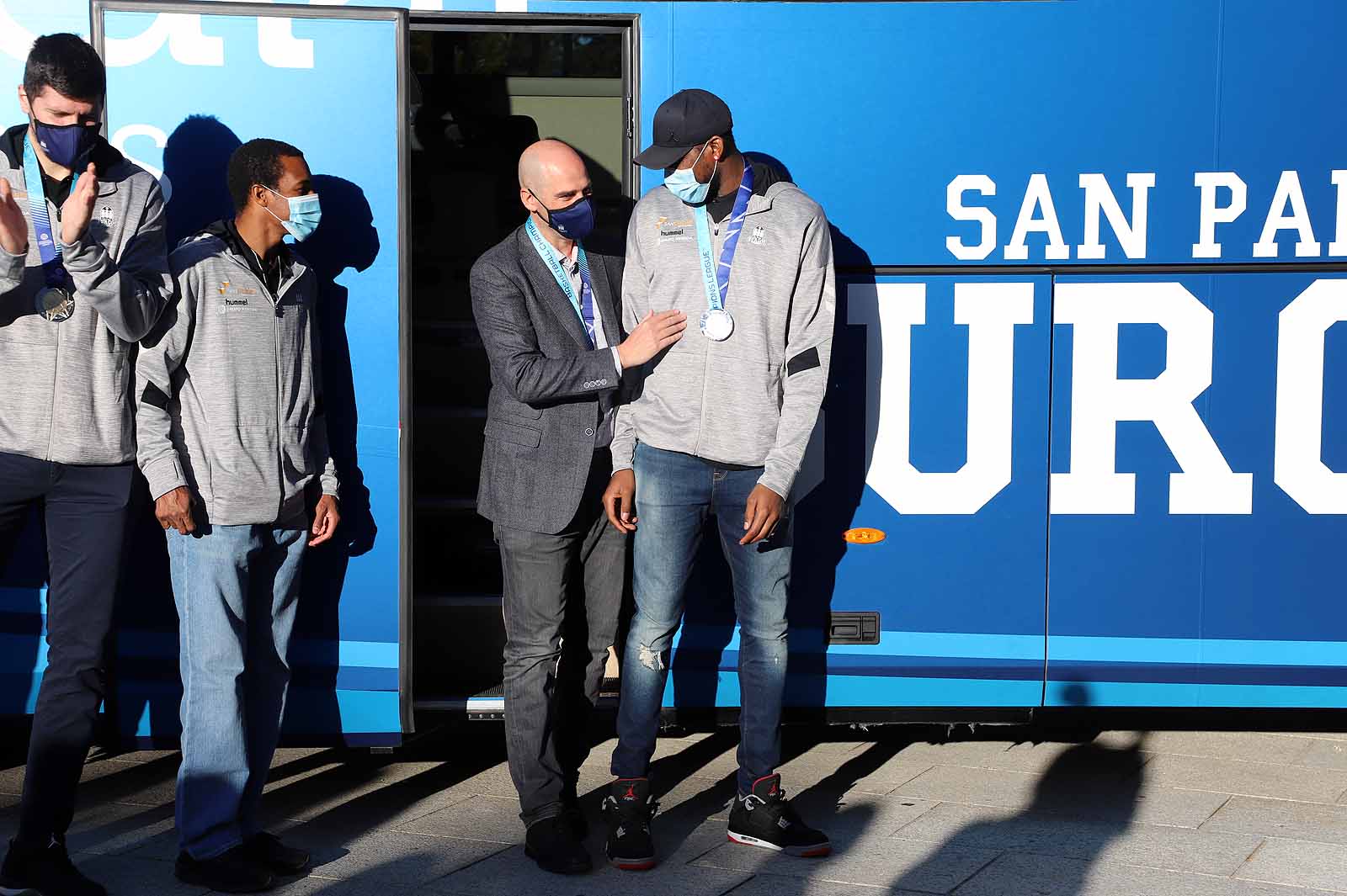 Fotos: Burgos recibe a los campeones de Europa