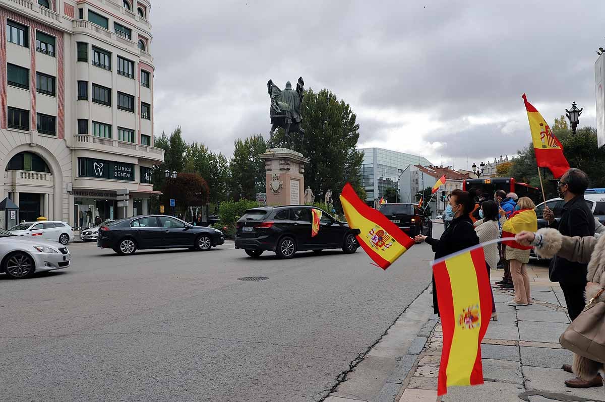 Fotos: Imágenes de la caravana de Vox en Burgos