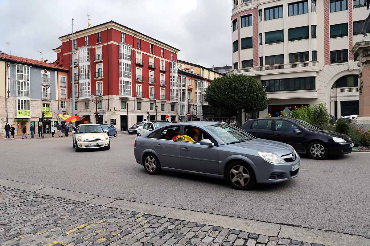 Fotos: Imágenes de la caravana de Vox en Burgos