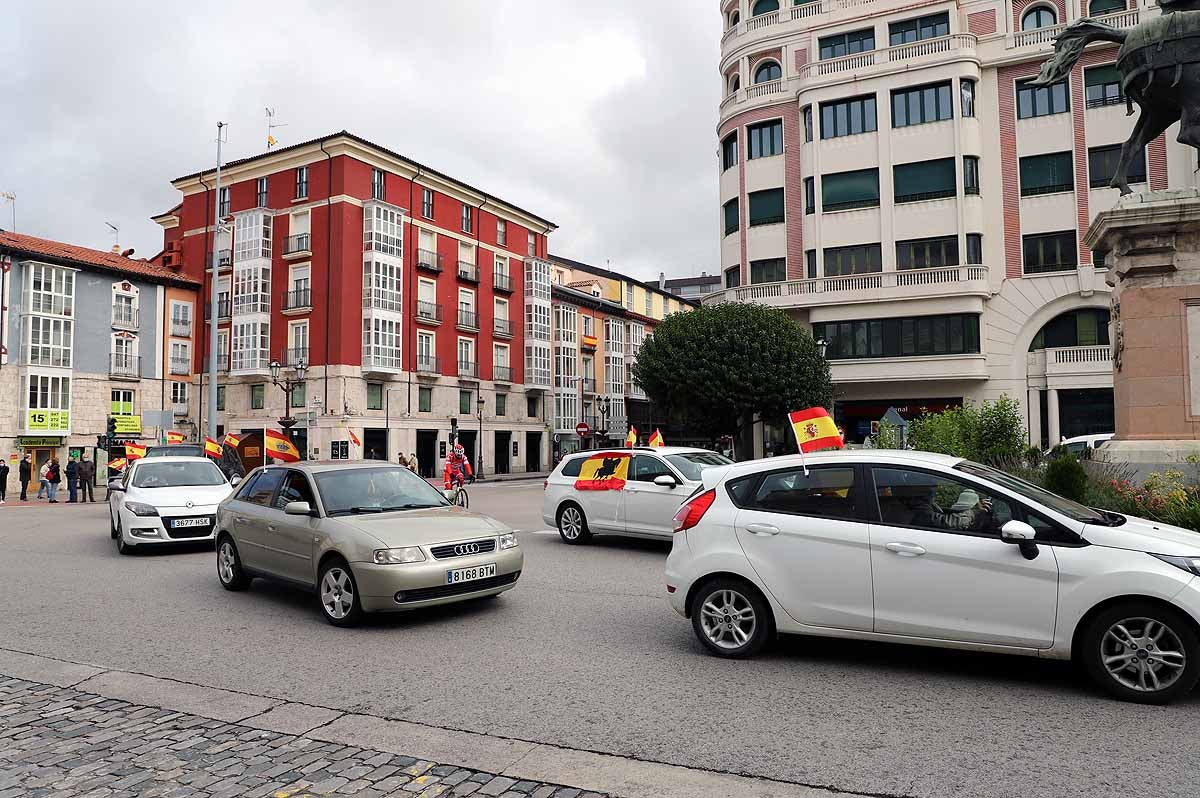 Fotos: Imágenes de la caravana de Vox en Burgos