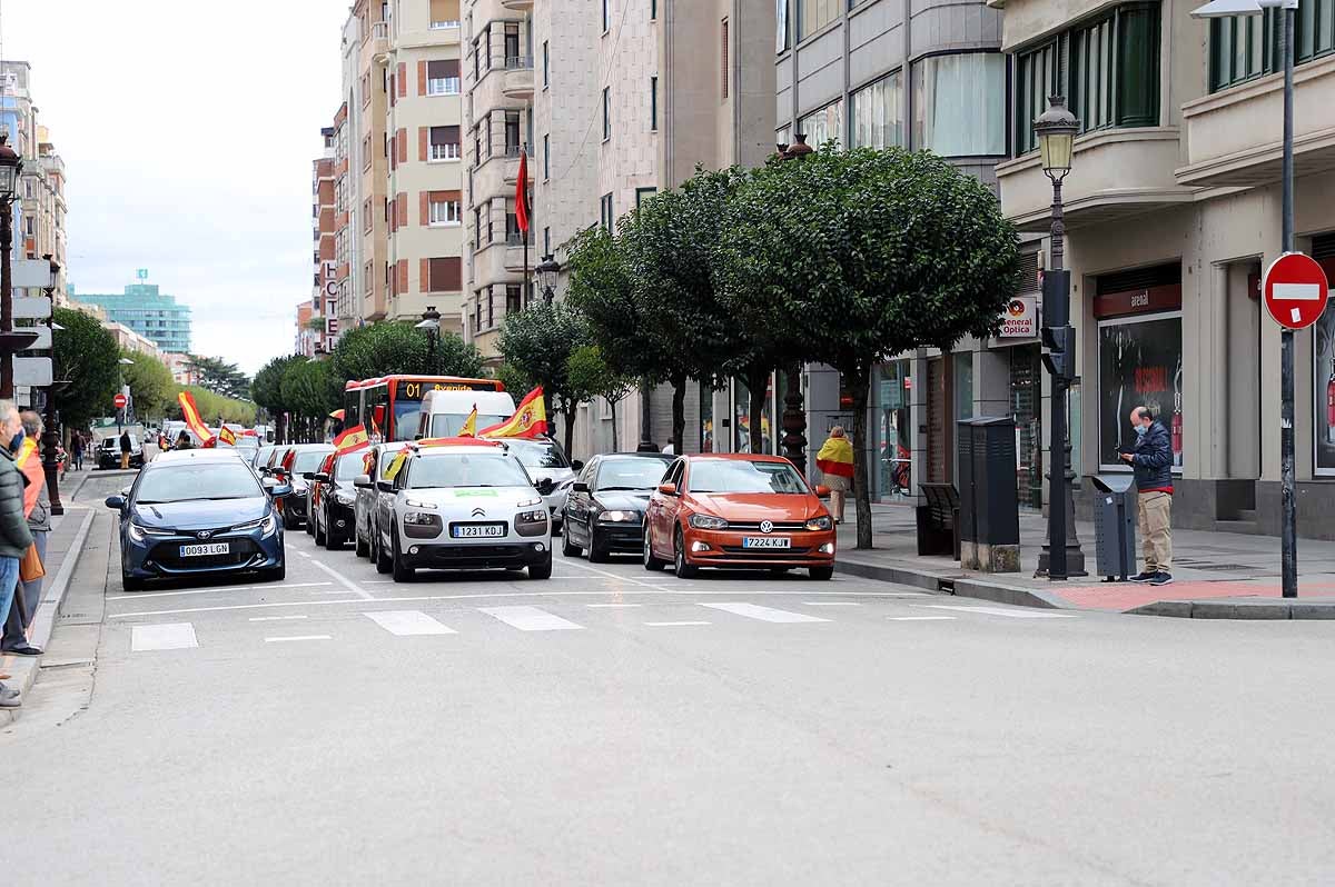 Fotos: Imágenes de la caravana de Vox en Burgos
