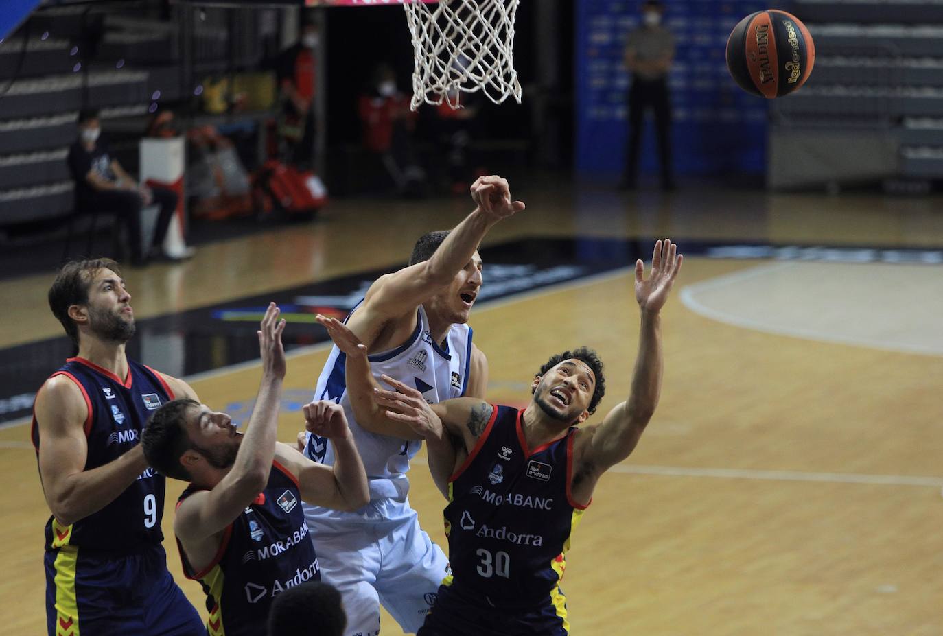 Fotos: El Hereda San Pablo cae ante el MoraBanc Andorra