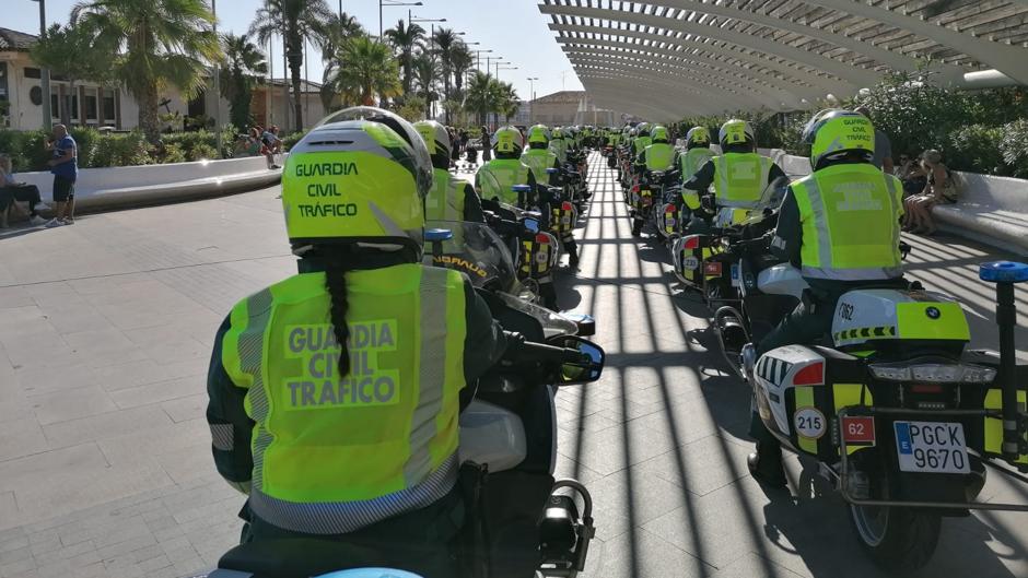 Motoristas de la Guardia Civil, parte del dispositivo de seguridad de la Vuelta Ciclista a España. 