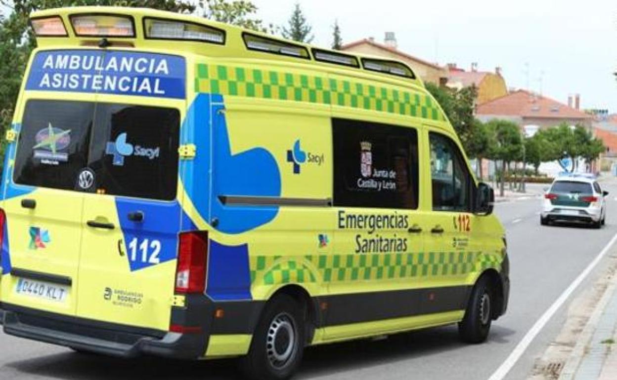 Un ambulancia trasladó a un varón de 51 años al HUBU. 