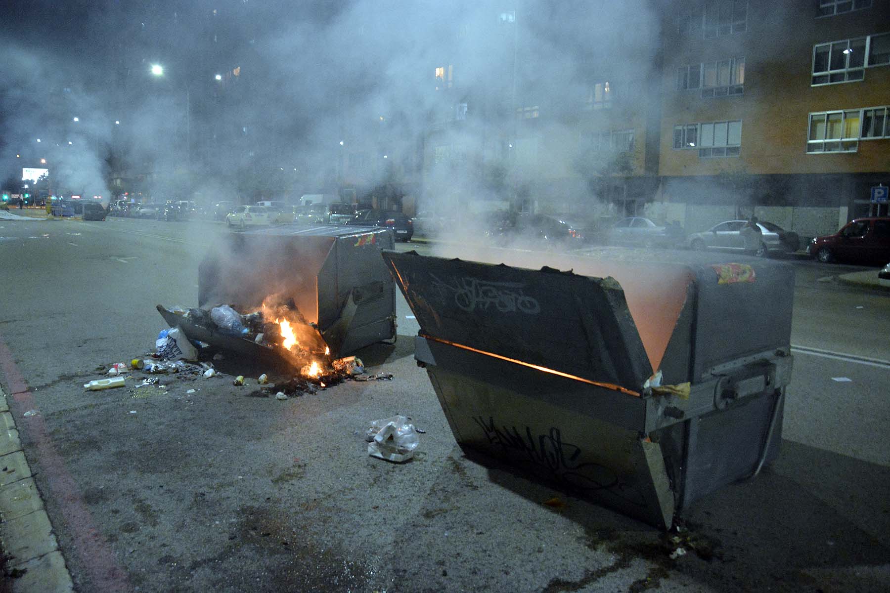 Fotos: La concentración contra las medidas anti covid acaba en batalla campal en Gamonal