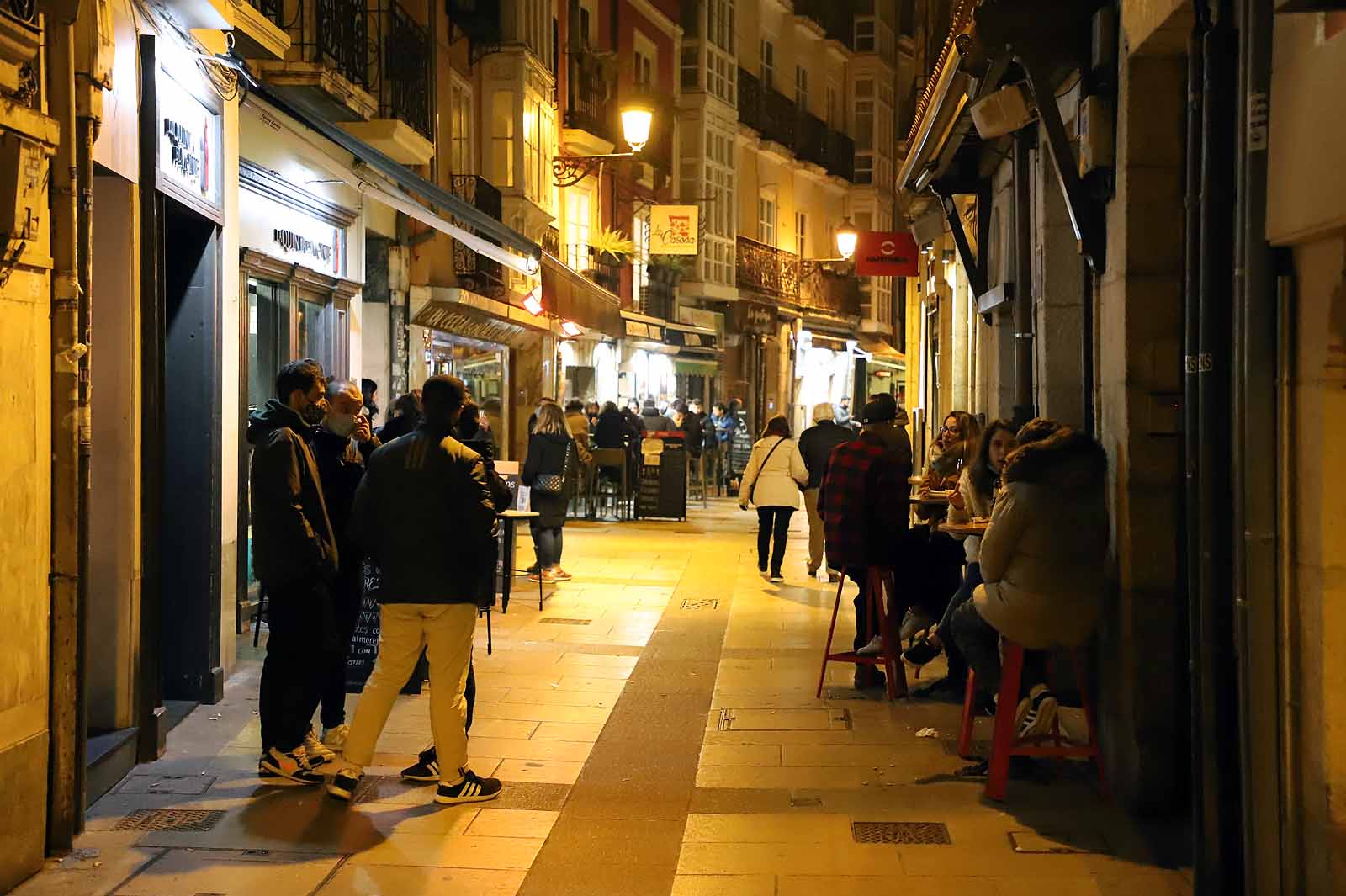 Fotos: La hostelería burgalesa echa la persiana durante al menos dos semanas