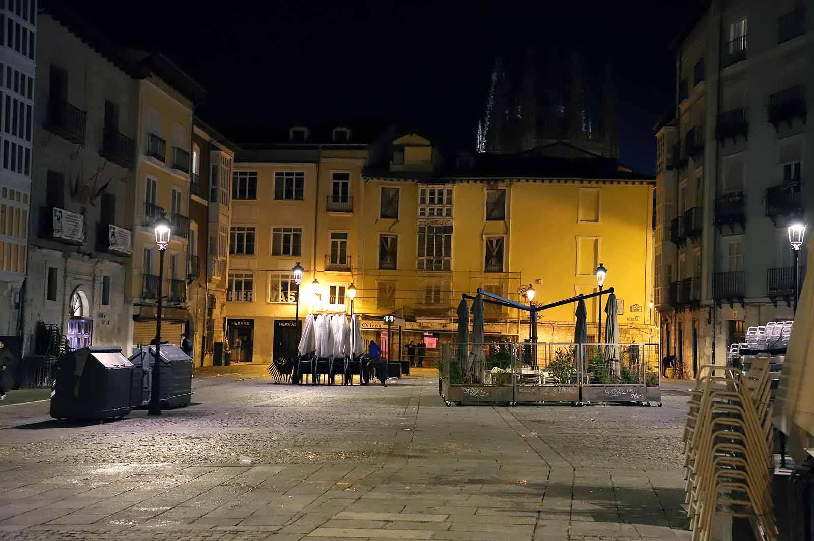 Fotos: La hostelería burgalesa echa la persiana durante al menos dos semanas