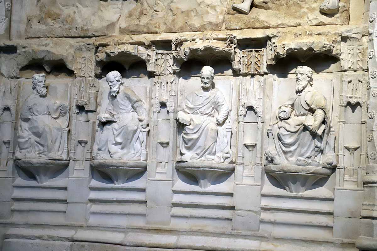 Fotos: Los relieves de Felipe Vigarny lucen renovados en la Catedral de Burgos