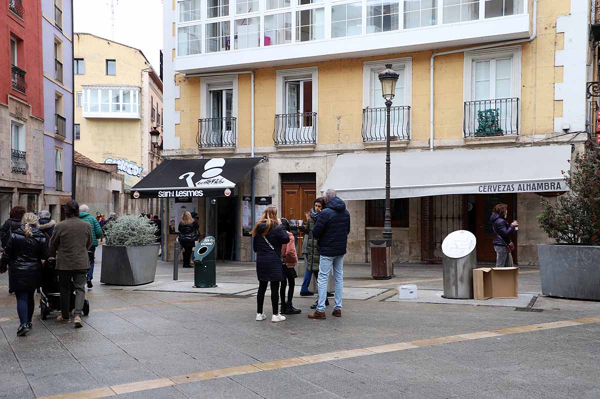 Fotos: Las compras y los paseos de mañana llegan las calles de Burgos un sábado sin hostelería