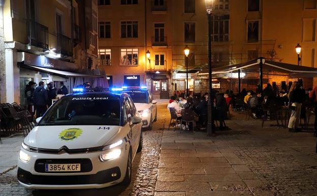 La Policía Local de Burgos levanta 37 denuncias a grupos de más de seis personas esta semana