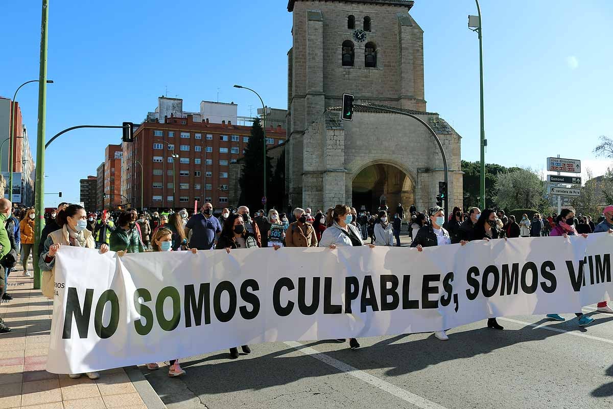 Fotos: La hostelería muestra su indignación por las calles de Burgos