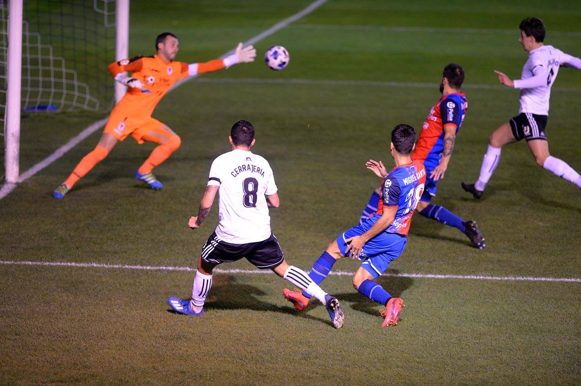 Los burgaleses perdieron 0-2 ante los asturianos.