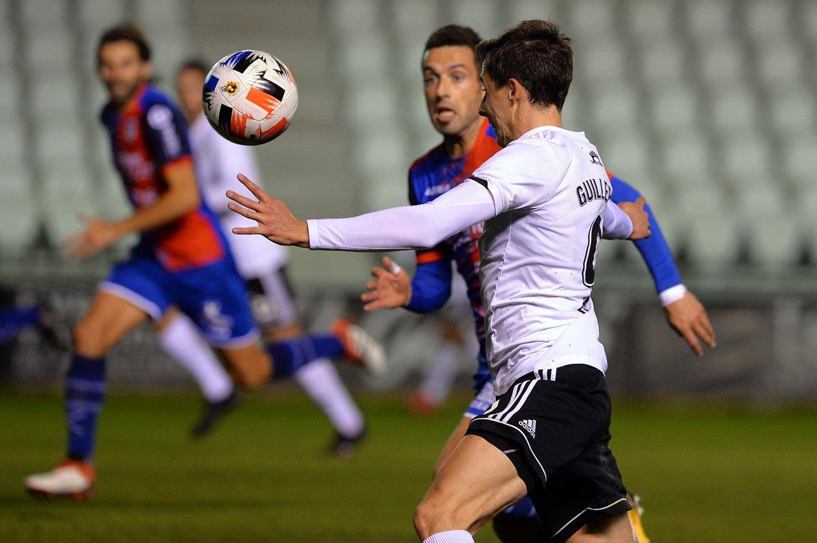 Los burgaleses perdieron 0-2 ante los asturianos.