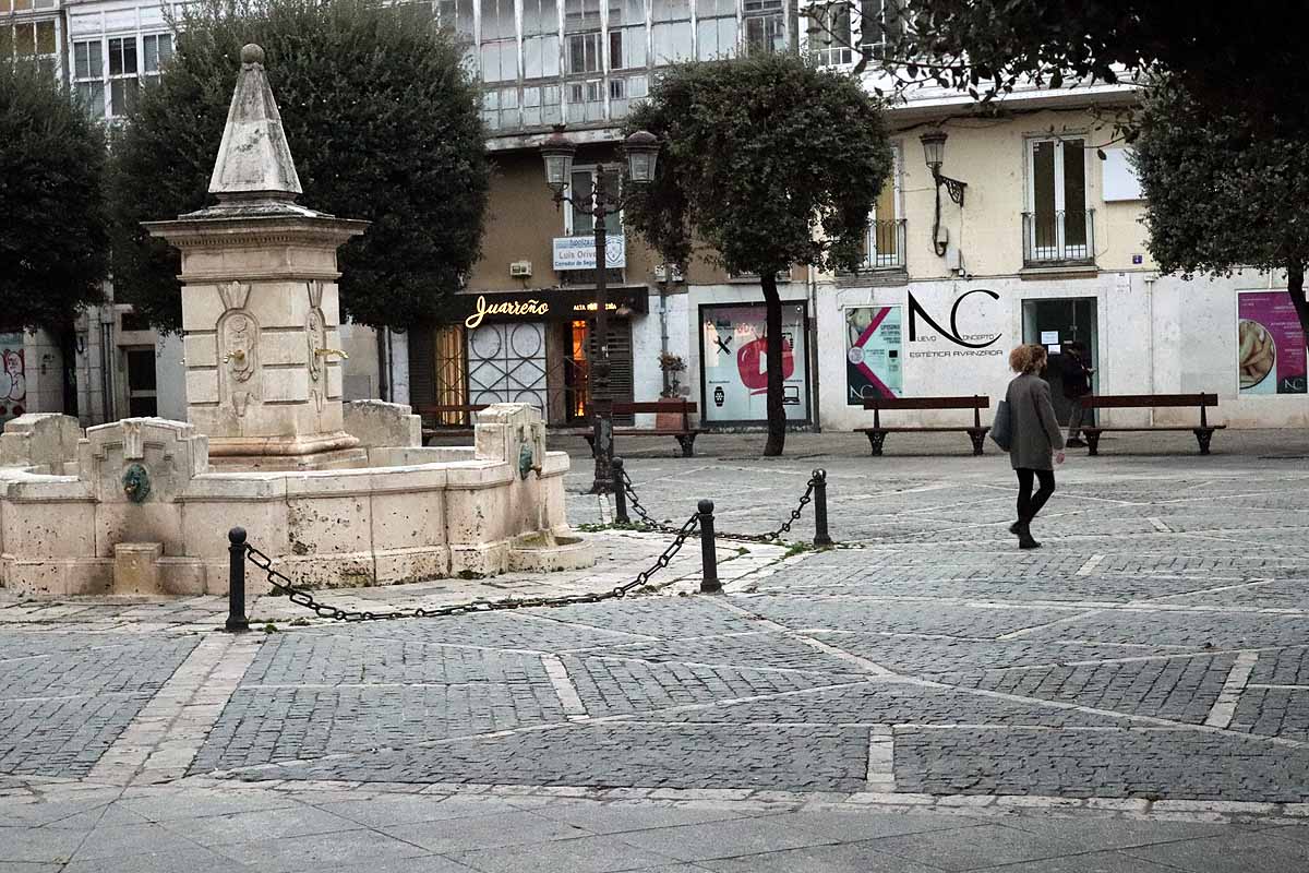 Fotos: Los burgaleses asumen las nuevas restricciones entre la comprensión y el desconcierto