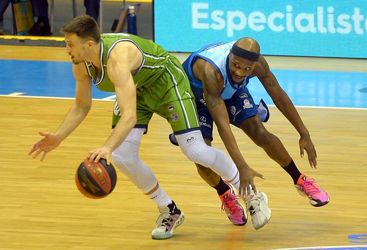 Los de Peñarroya suman la séptima victoria de la temporada ante los madrileños.