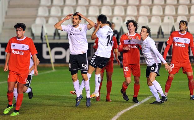 El Burgos CF se encarama en lo alto de la clasificación