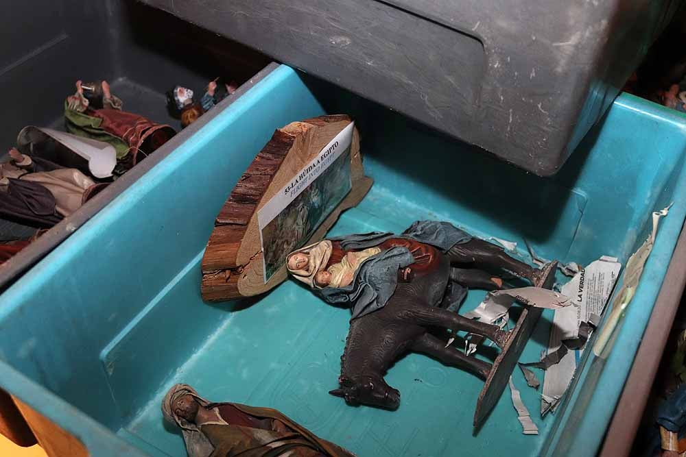 Fotos: El Belén de la Catedral de Burgos se prepara para una edición en reducido por la covid-19