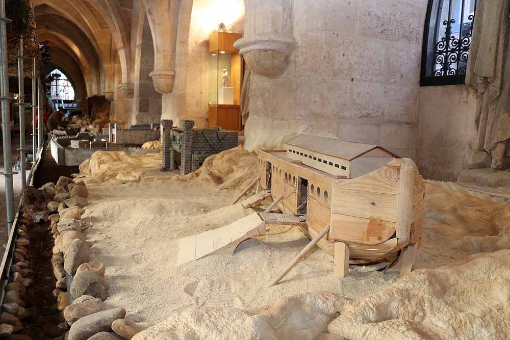 Fotos: El Belén de la Catedral de Burgos se prepara para una edición en reducido por la covid-19