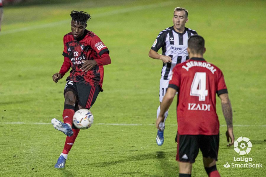 Fotos: Empate entre el Mirandés y el Castellón