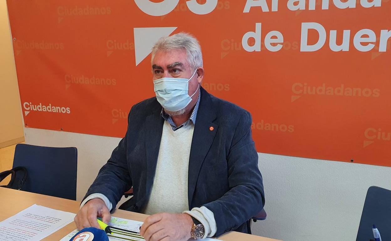 El procurador de Cs en Burgos, José Ignacio Delgado, en rueda de prensa este viernes.