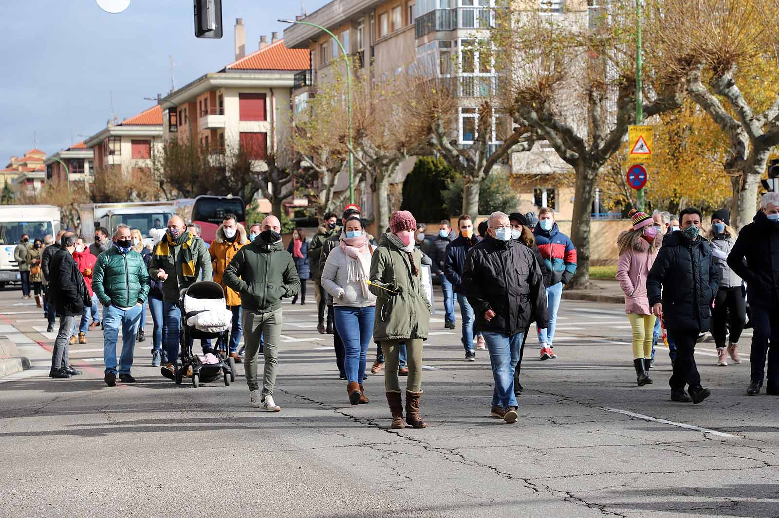 Fotos: Un millar de hosteleros sale a la calle para reclamar la apertura de sus locales