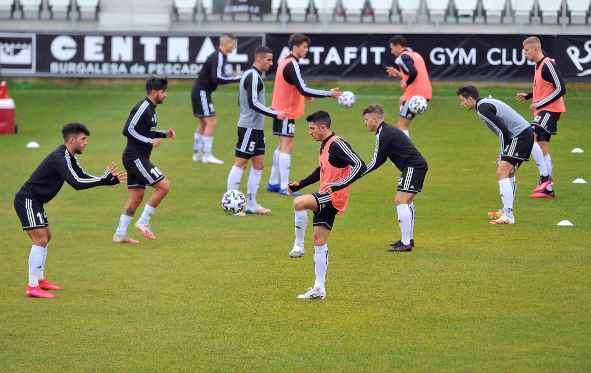 Fotos: El Burgos CF se apunta a la Copa