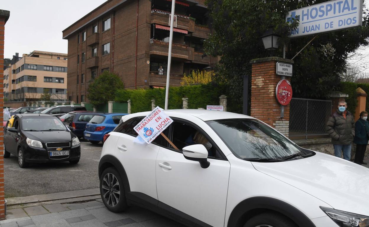 Manifestación realizada este jueves para exigir una solución al conflicto.