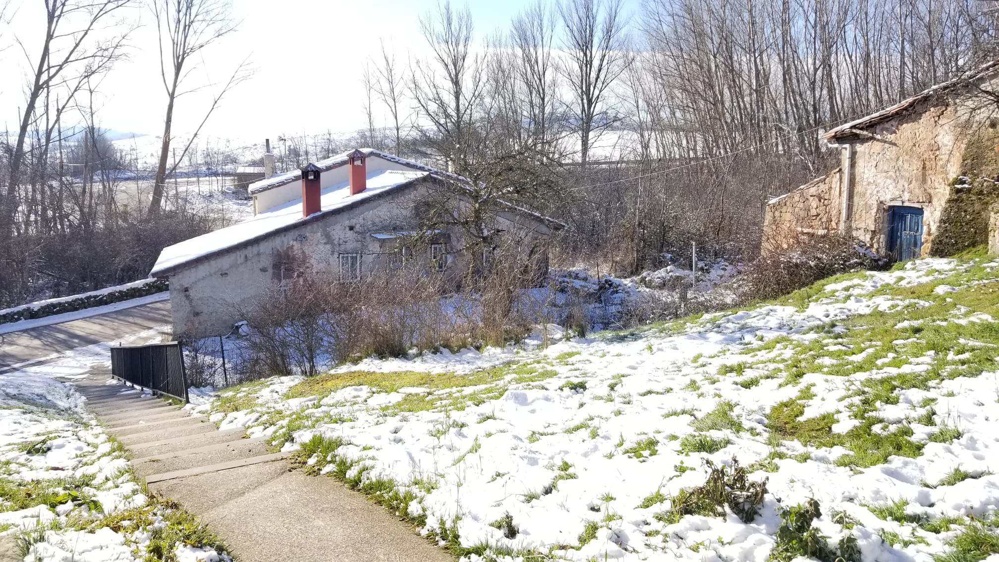 La Gallega, sol pero sigue nieve y hielo