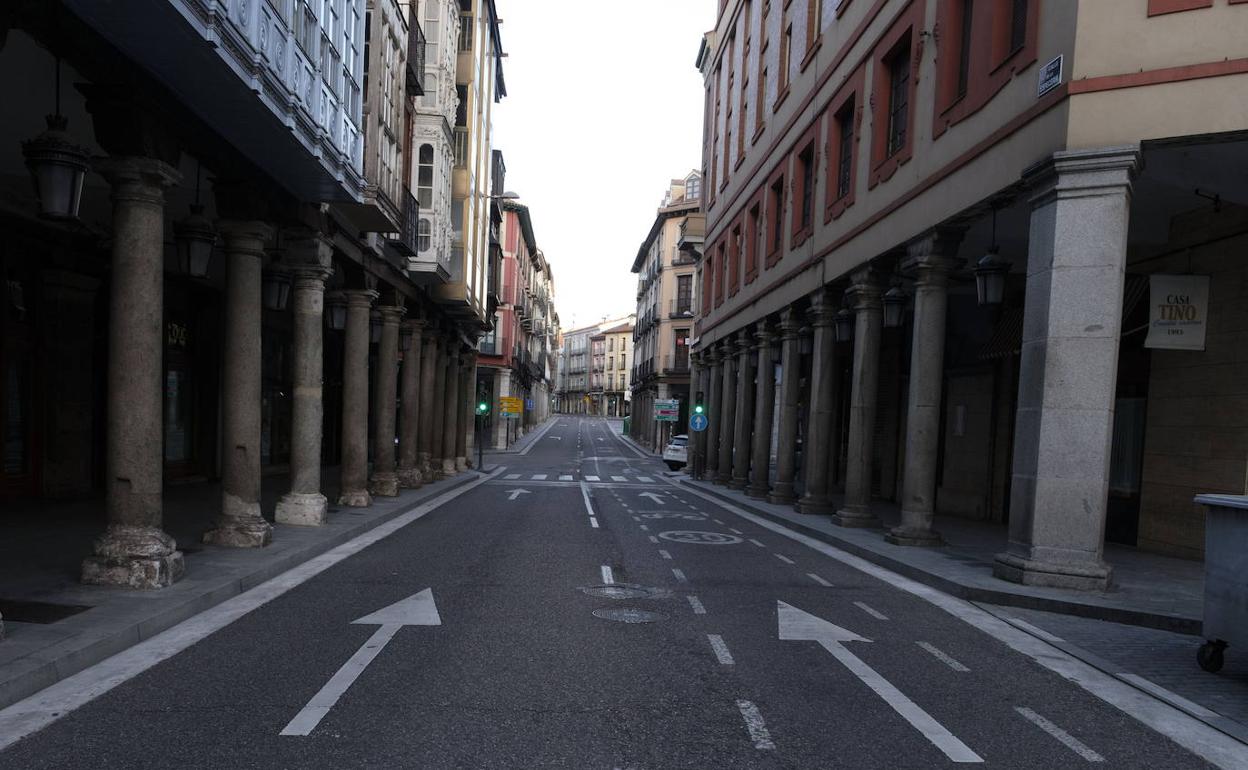 Una calle de Valladolid durante el confinamiento de marzo. 