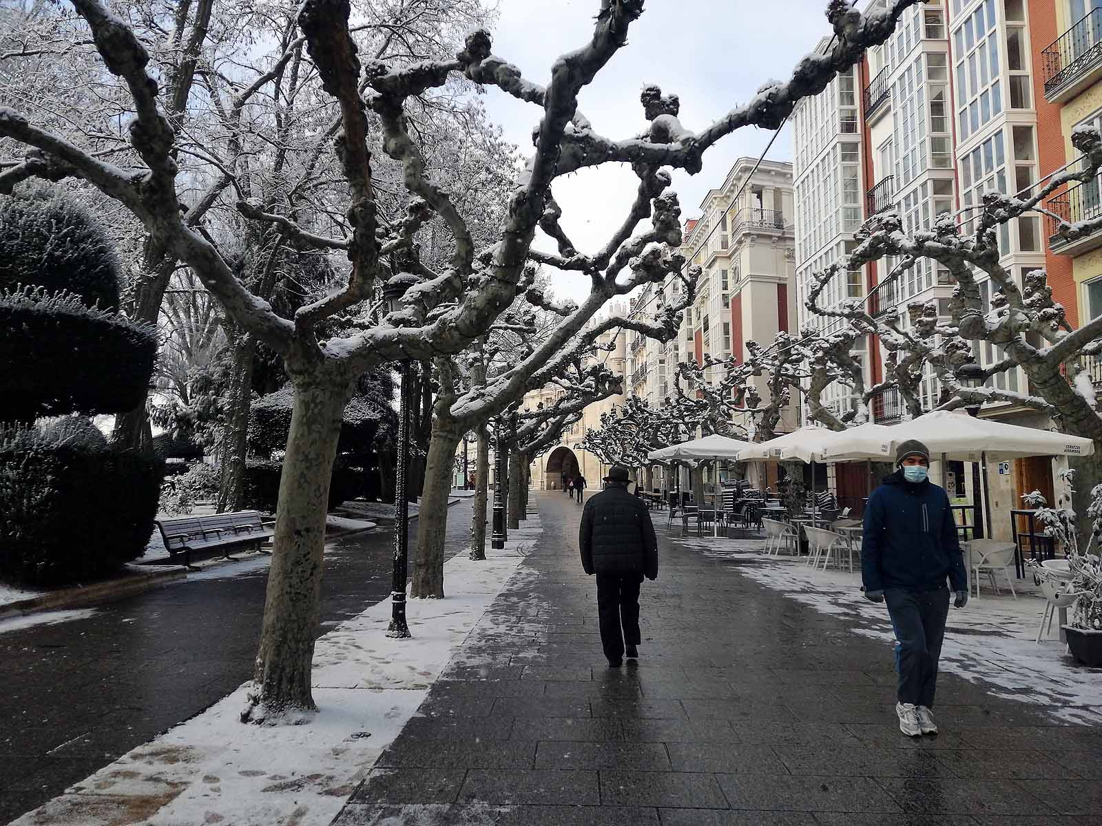 Fotos: La nieve cubre el centro de la ciudad