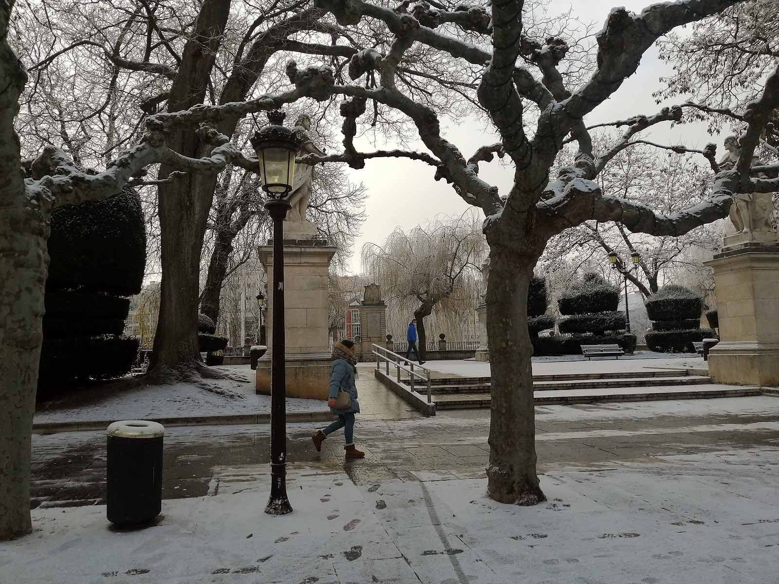 Fotos: La nieve cubre el centro de la ciudad