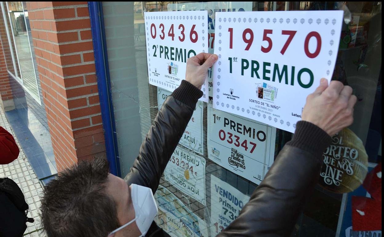 Burgos ha repartido tres décimos, uno por cada uno de los premios grandes.