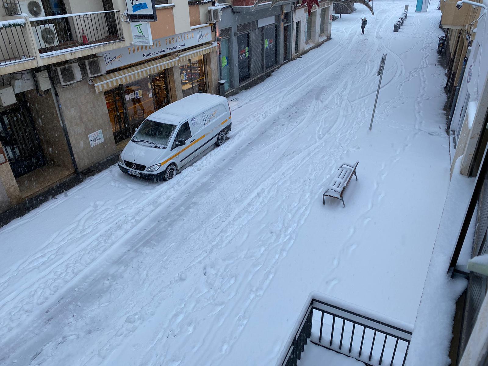 Fotos: Aranda de Duero se levanta cubierta de nieve