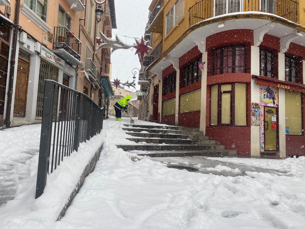 Fotos: Aranda de Duero se levanta cubierta de nieve