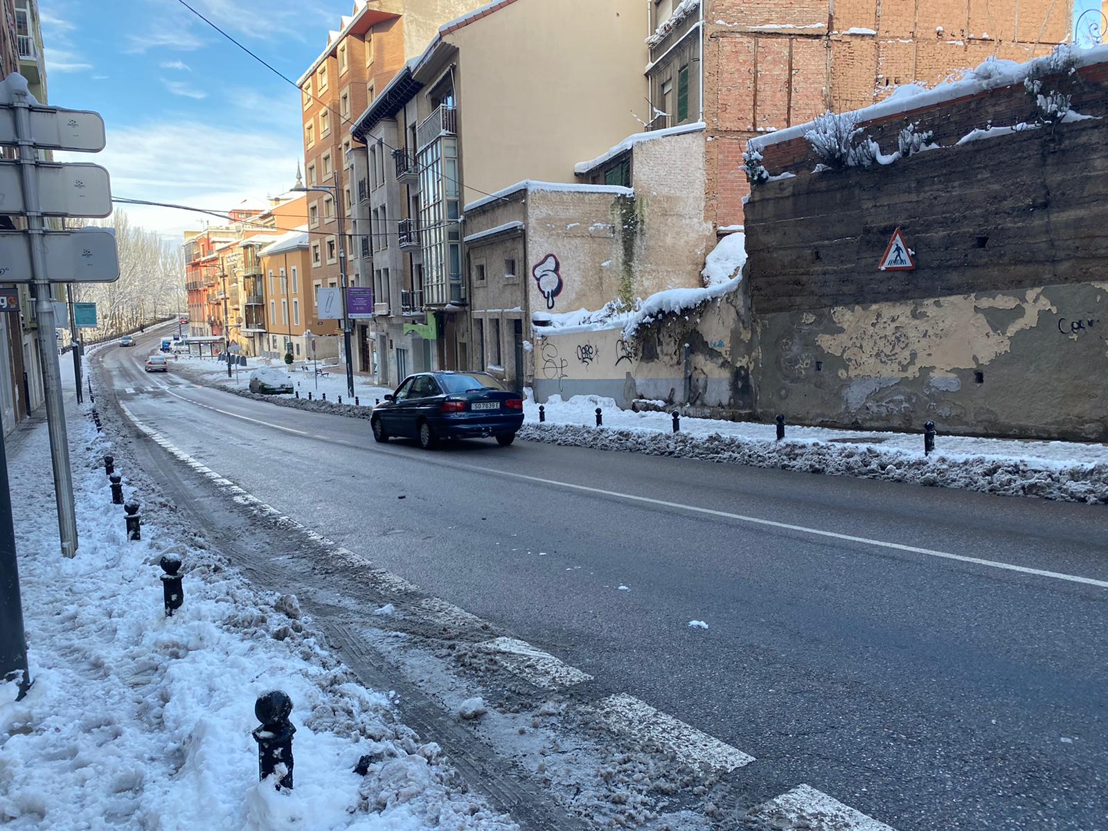 Fotos: Aranda mantiene nieve en las calles tras el paso de Filomena