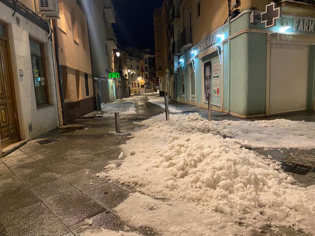 Fotos: Aranda mantiene nieve en las calles tras el paso de Filomena