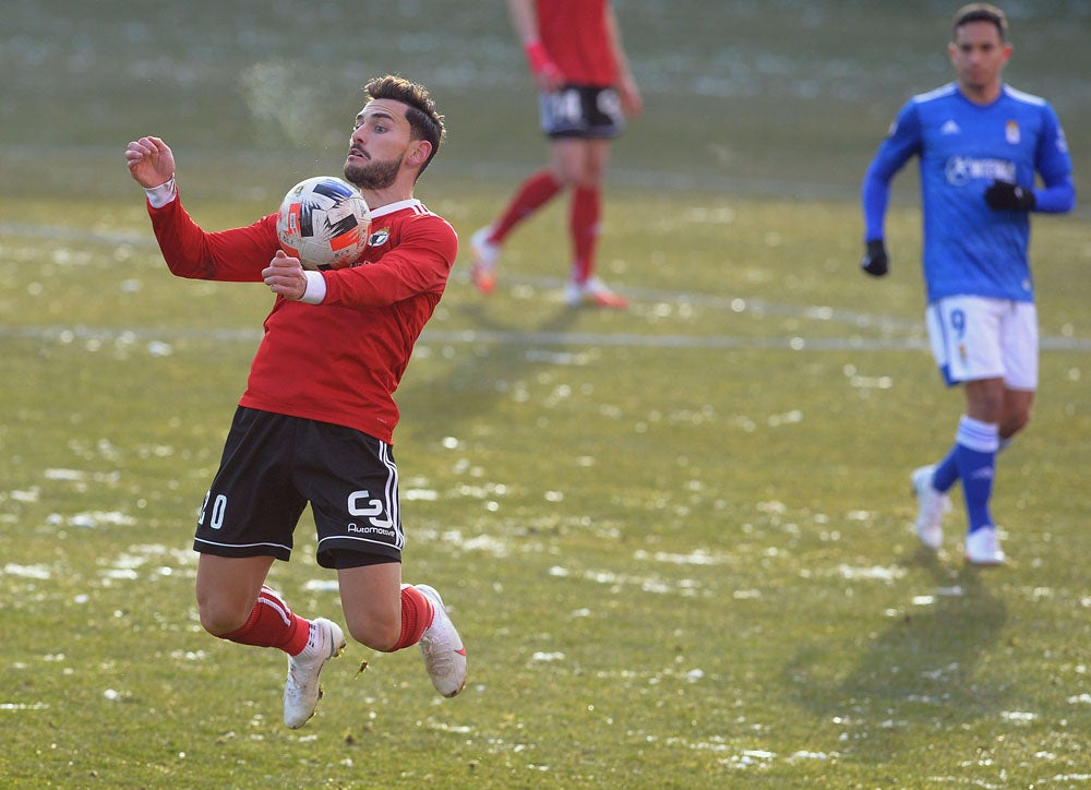 Fotos: El Burgos CF golea al Real Oviedo B