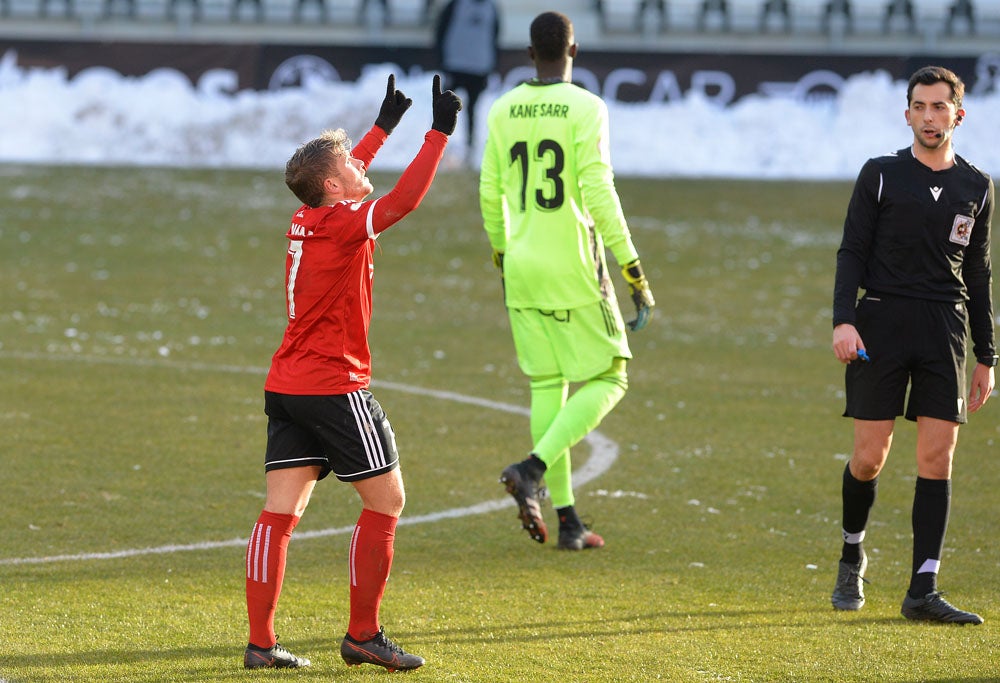 Fotos: El Burgos CF golea al Real Oviedo B