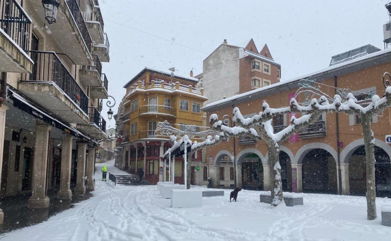 Aranda de Duero durante el temporal de nieve de este fin de semana. 