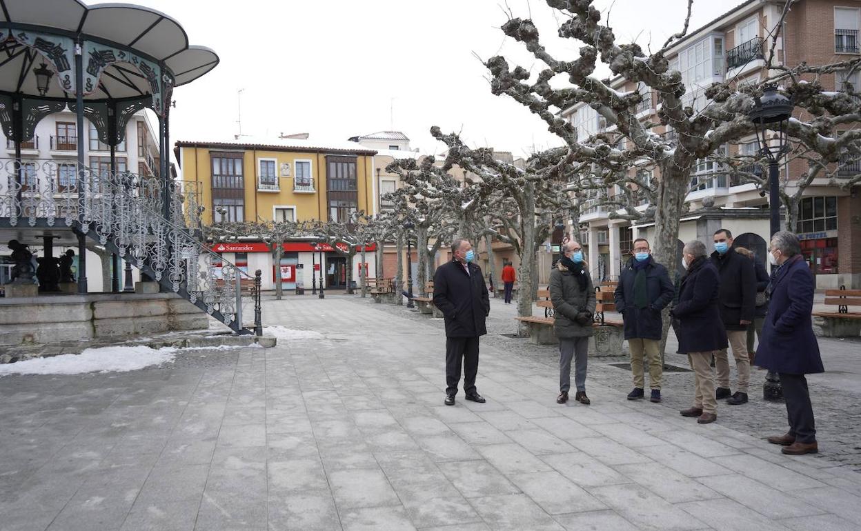 Comitiva por las calles de Briviesca. 