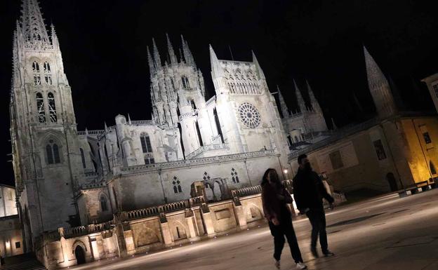 Castilla y León mantiene el toque de queda a las 20 horas y el Ministerio asegura que está fuera de la ley