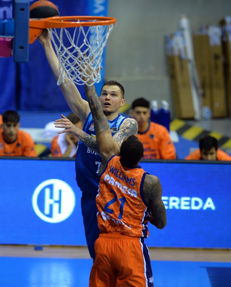 Derrota de los burgaleses ante el Valencia Basket