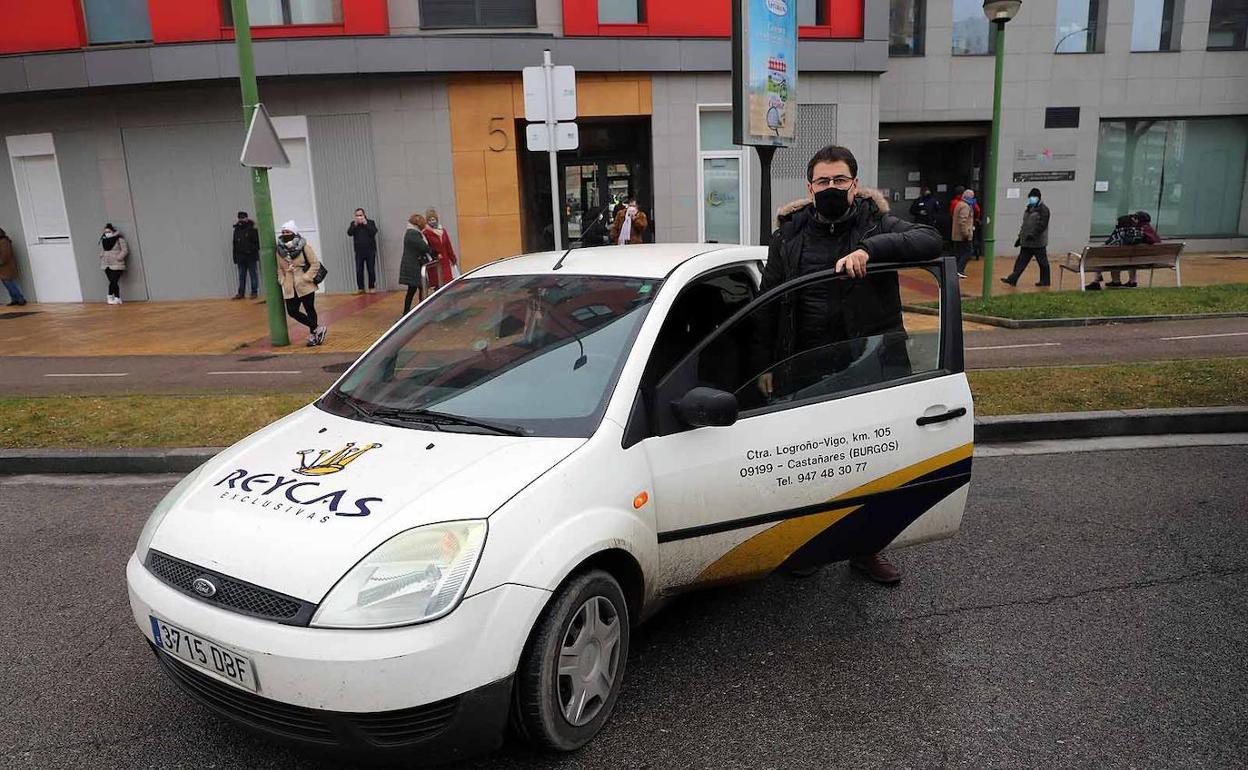 Roberto Agustín, en la concentración del pasado lunes en la plaza Bilbao.