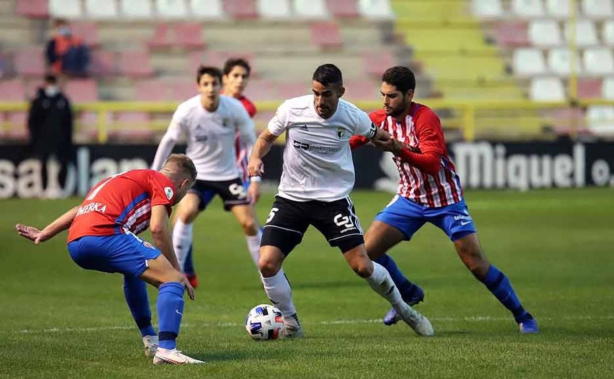 El partido de la primera vuelta acabó con victoria blanquinegra. 