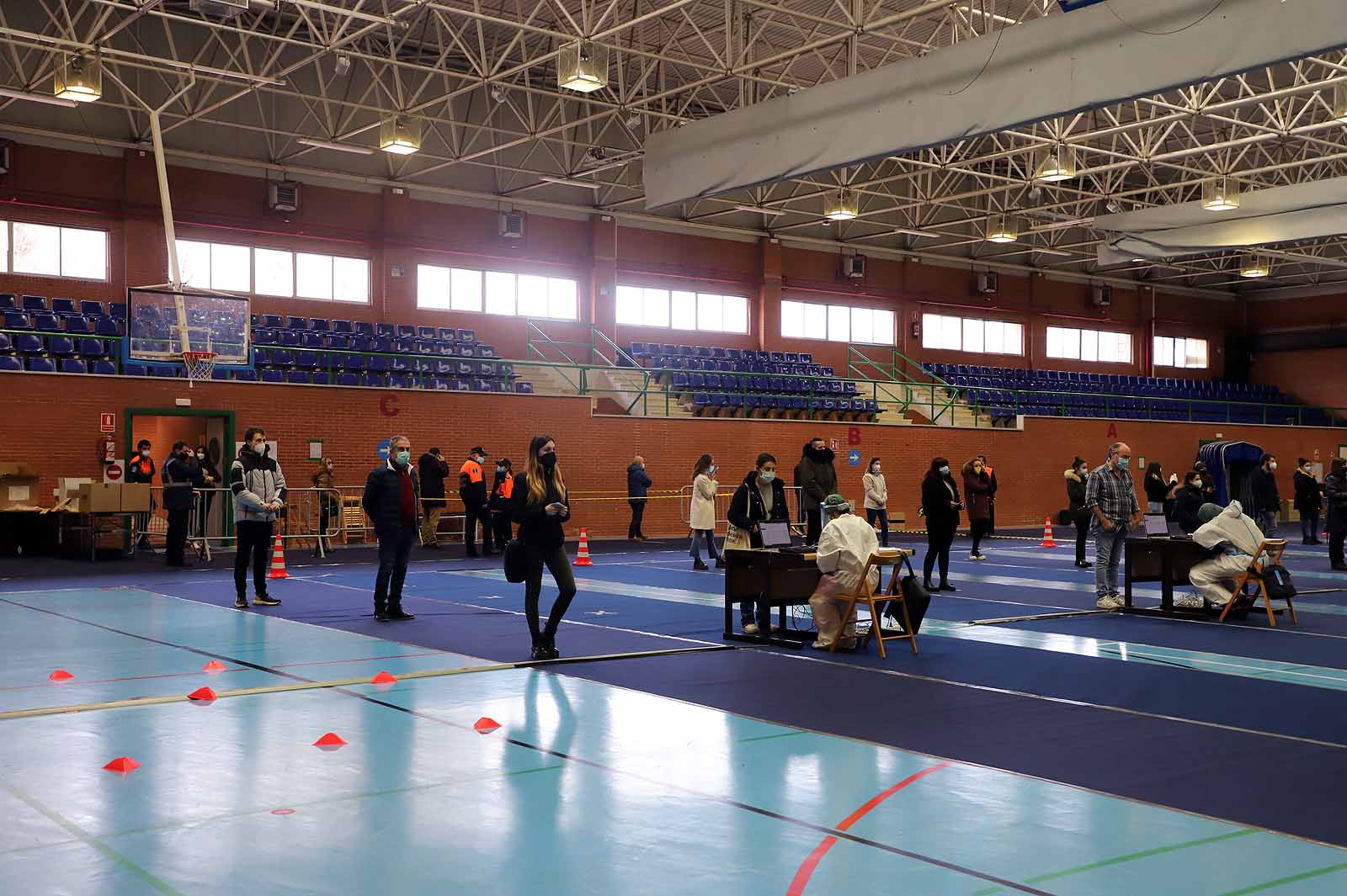 9.000 personas están llamadas a participar en el cribado de la UBU en el polideportivo universitario.