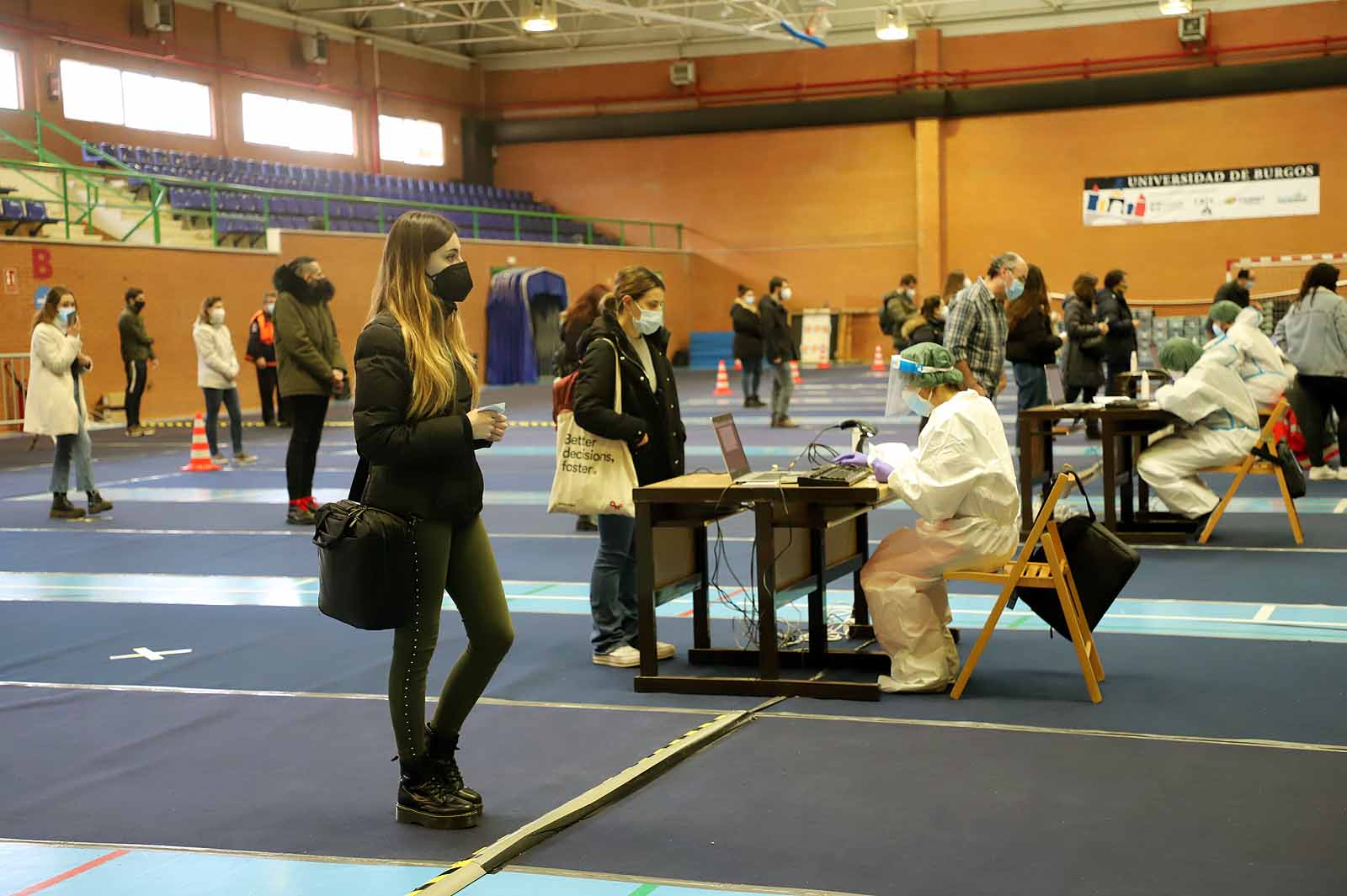 9.000 personas están llamadas a participar en el cribado de la UBU en el polideportivo universitario.